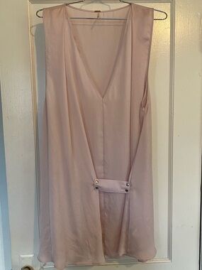 Free People Blush Pink Sleeveless V-Neck Tunic